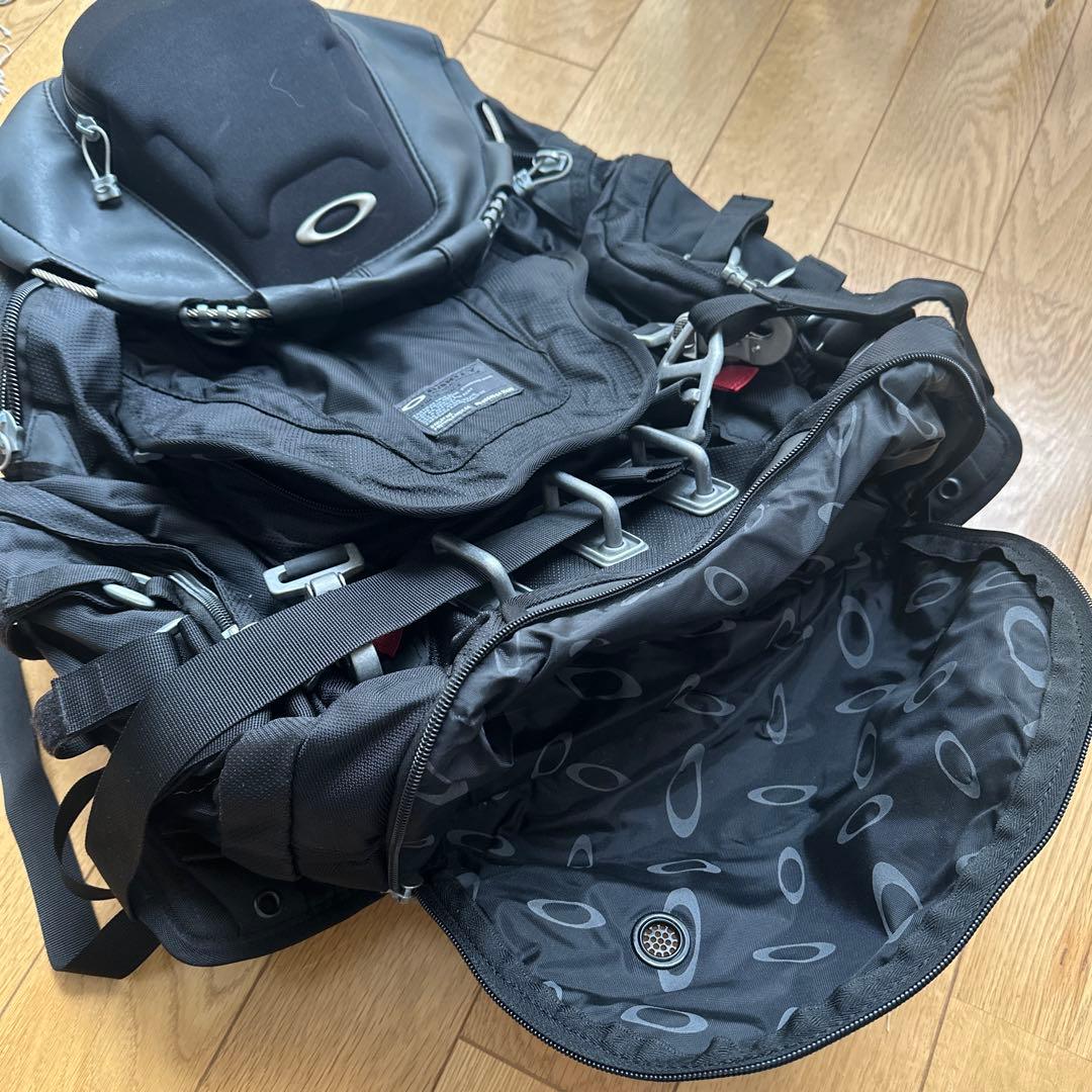 値下げ中 Oakley タクティカルフィールドギア バックパック ブラック