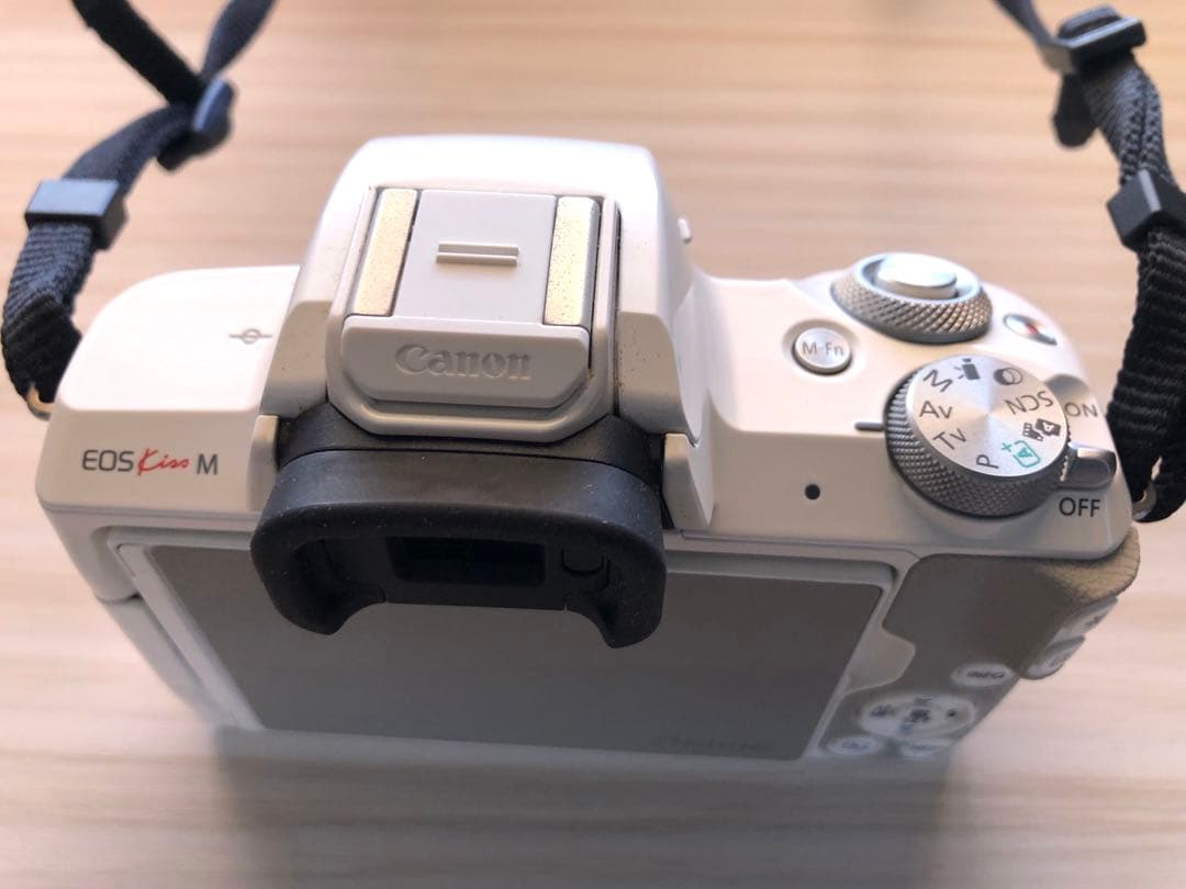 デジタルカメラ EOS kiss M EF-M15-45 IS STM EF-M22 STM