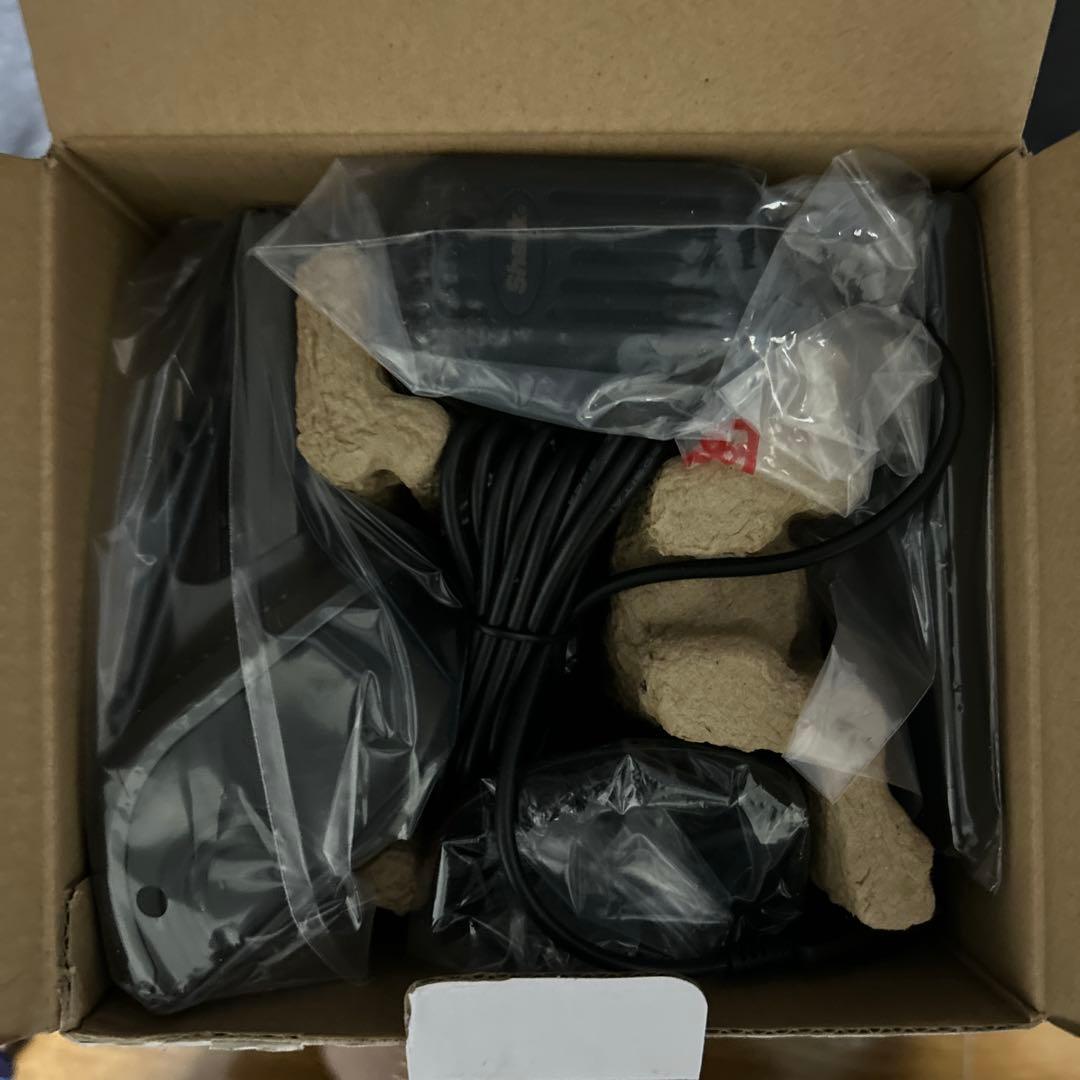 週末限定値下げ‼️Shark 充電式サイクロンハンディクリーナー CH951J