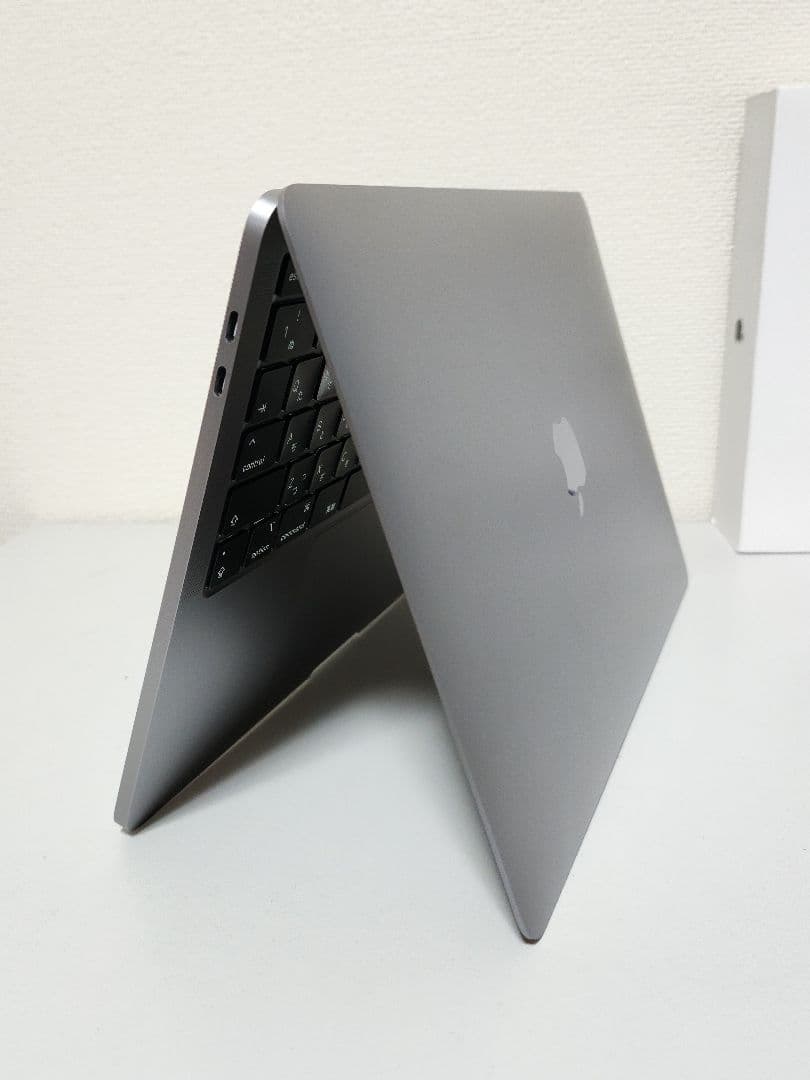 美品　MacBook Pro 2020 13インチ 16GB 1TB 28回充電