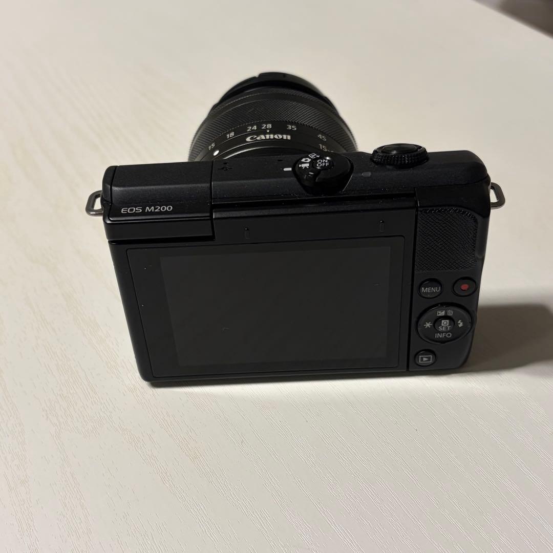 デジタルカメラ canon eos m200