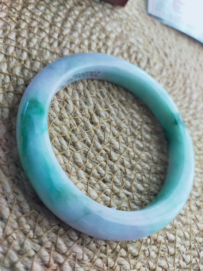 本翡翠バングル薄い緑紫色#54〜#55ジェイダイト