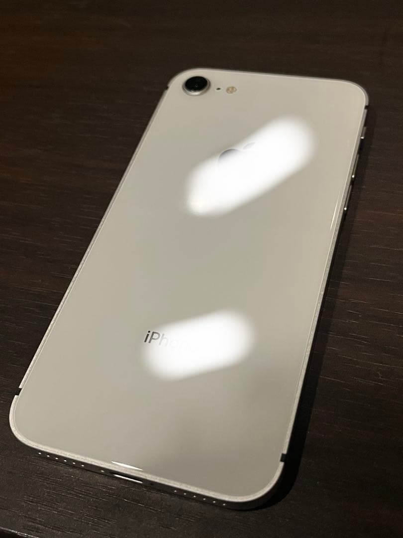 Apple iPhone 8 ホワイト外装カスタマイズ 本体のみ【SIMフリー】