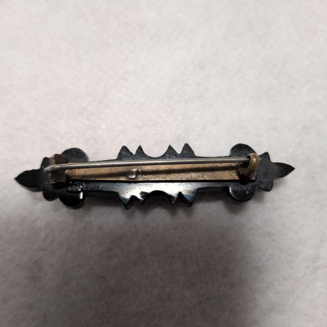 ヴィクトリアン　アンティーク　ウィットビー　ジェット　ブローチ