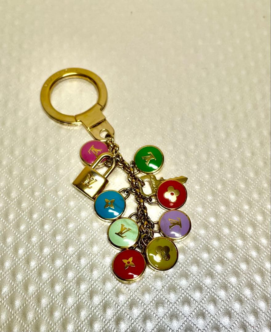 Louis Vuitton マルチカラー チャーム キーホルダー