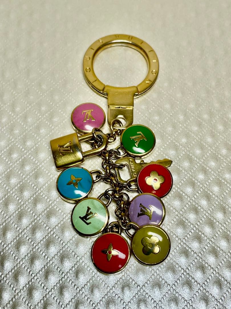 Louis Vuitton マルチカラー チャーム キーホルダー