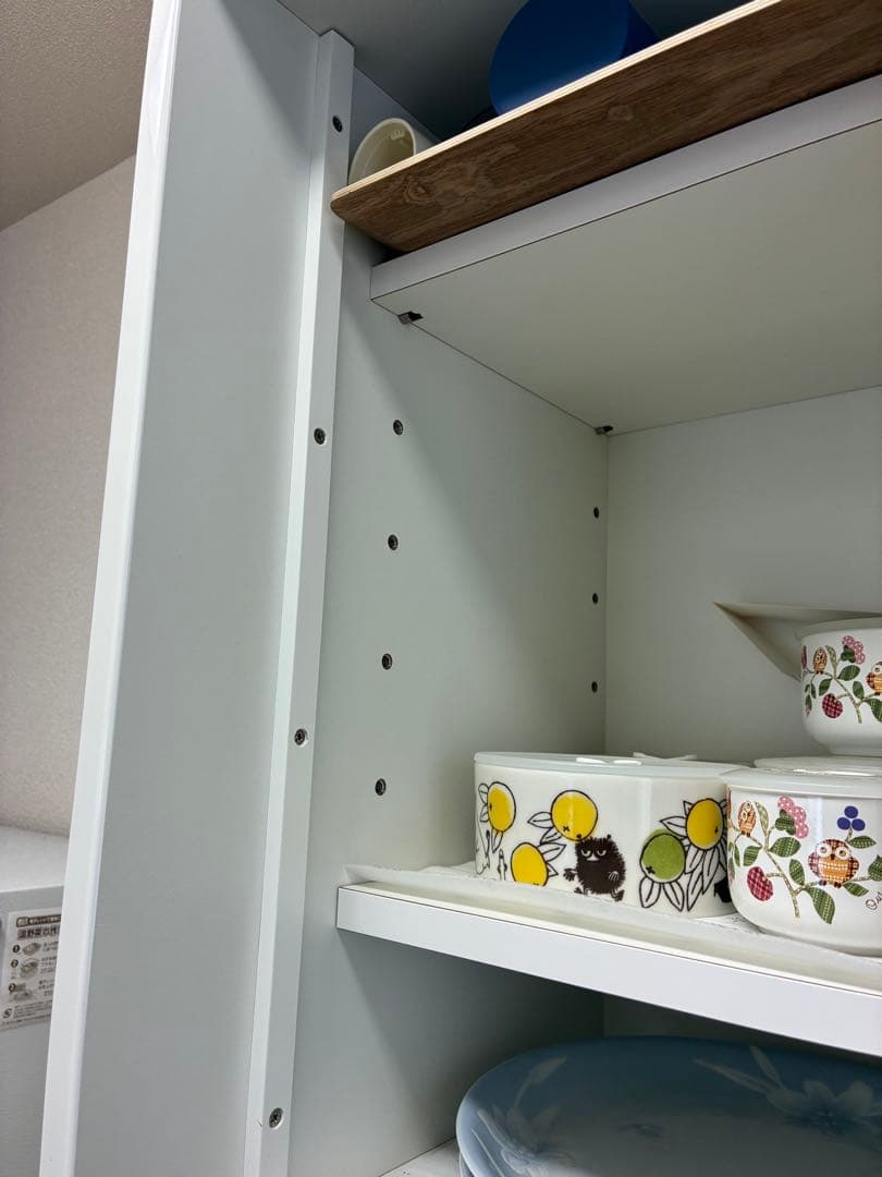 ニトリ　食器棚　アルミナ2