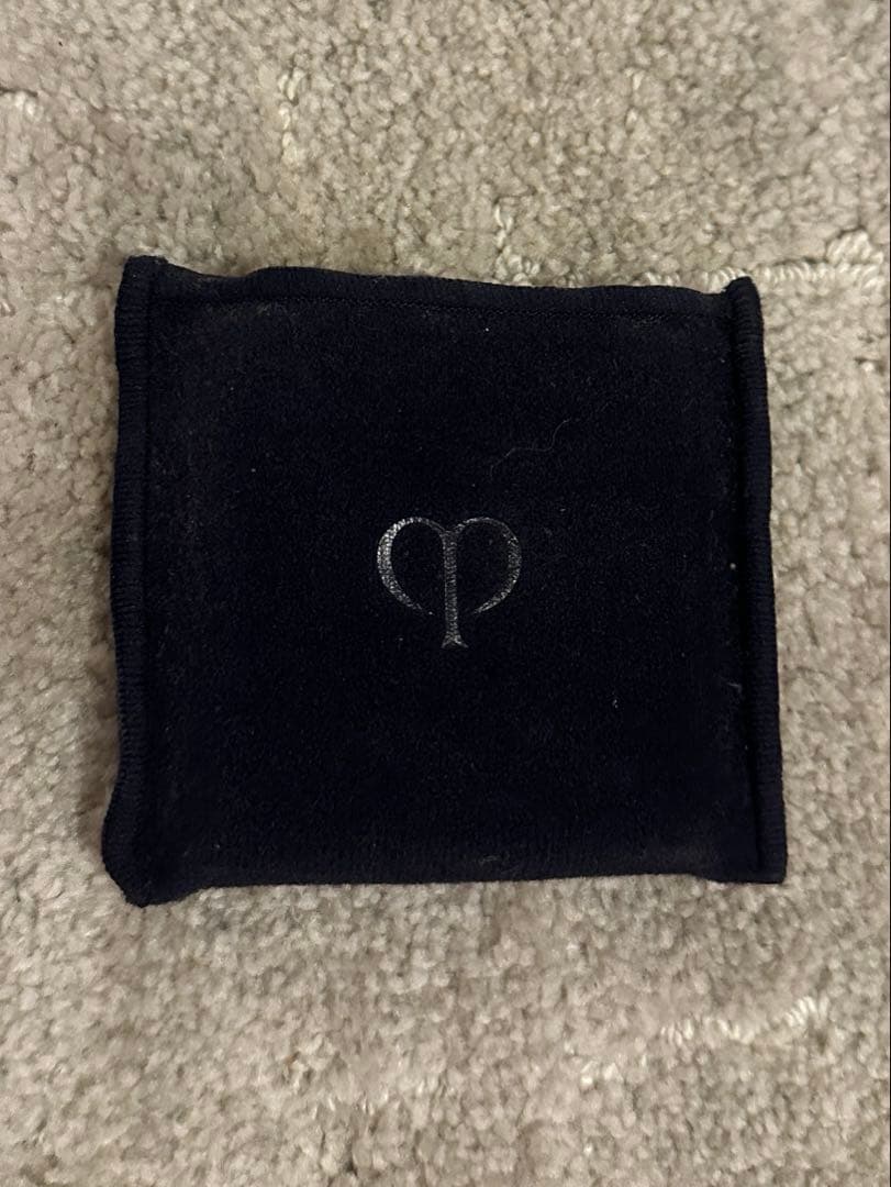 クレ・ド・ポー ボーテ　プードルコンパクトエサンシエルｎ　エレガントスリム