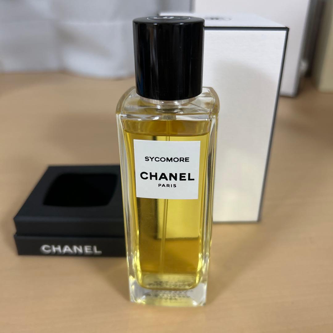 レ ゼクスクルジフ ドゥ シャネル シコモア オードゥ パルファム（ヴァポリザ…