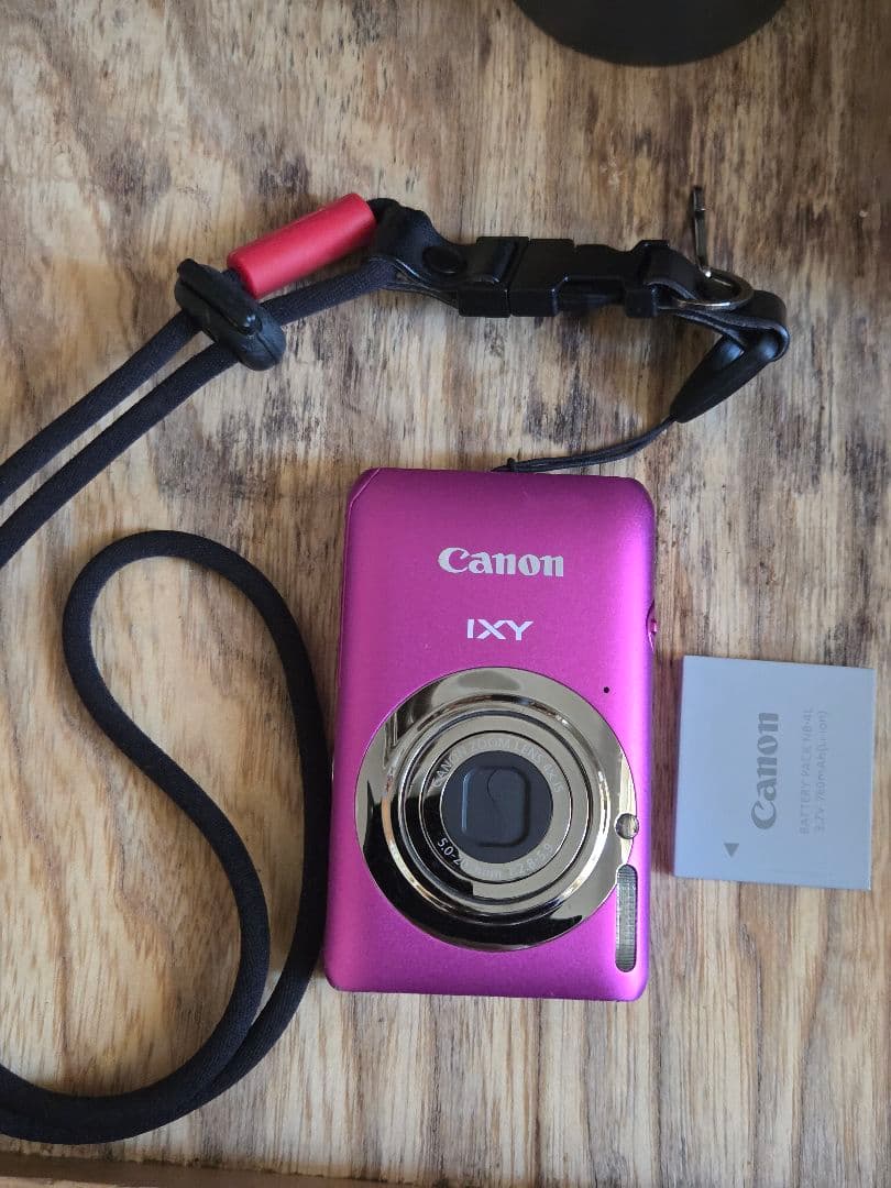 s*s様 [動作未確認のため、ジャンク扱い] キヤノンlXY 210F コンパク