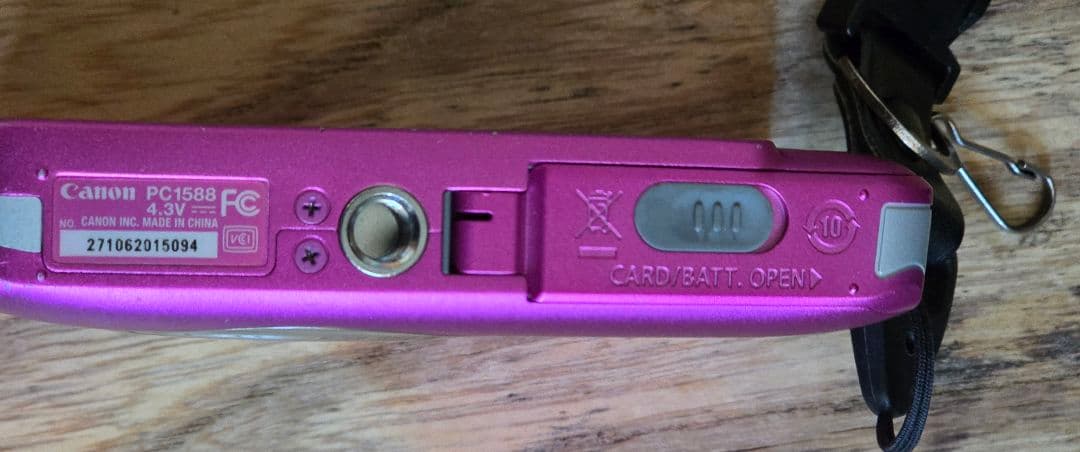 s*s様 [動作未確認のため、ジャンク扱い] キヤノンlXY 210F コンパク