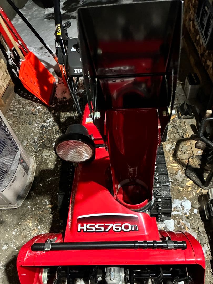 ホンダ除雪機HSS760 n 北海道北広島市　バニラ