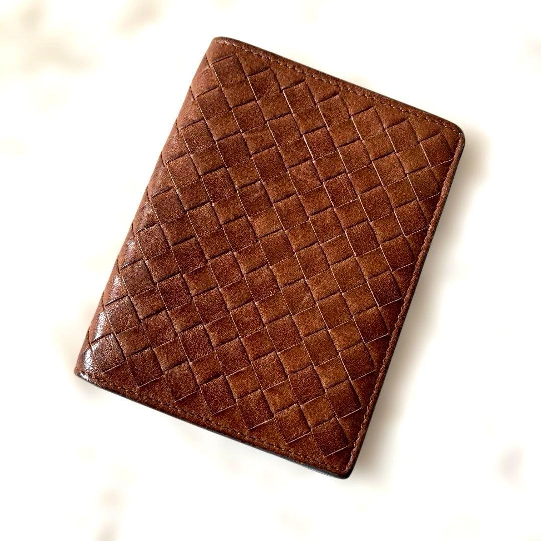 美品 ボッテガヴェネタ イントレチャート ２つ折り札入れ カードケース 箱付き