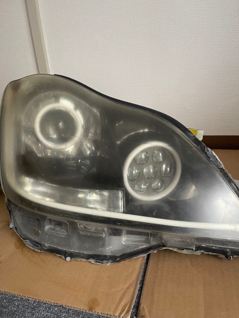 18クラウン ワンオフヘッドライト