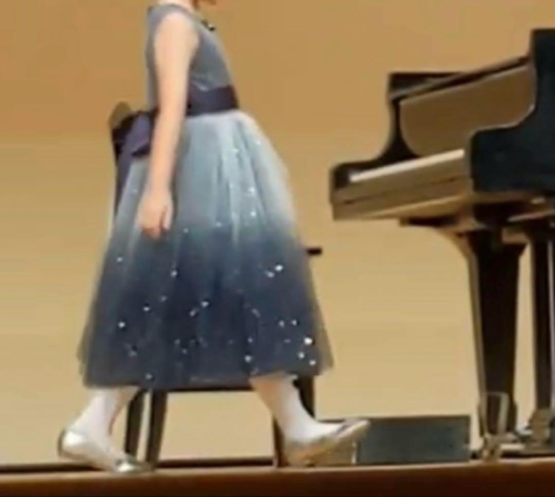 美品 ドレスコ DRESCCO グレイネイビーシルバースタードレス 130