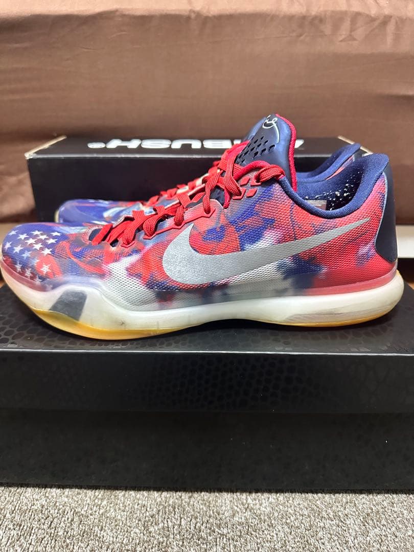 k*k様 Nike Kobe 10 USAカラー　ハリーバートン着用モデル