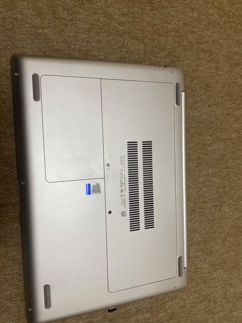 HP ノートパソコン シルバー