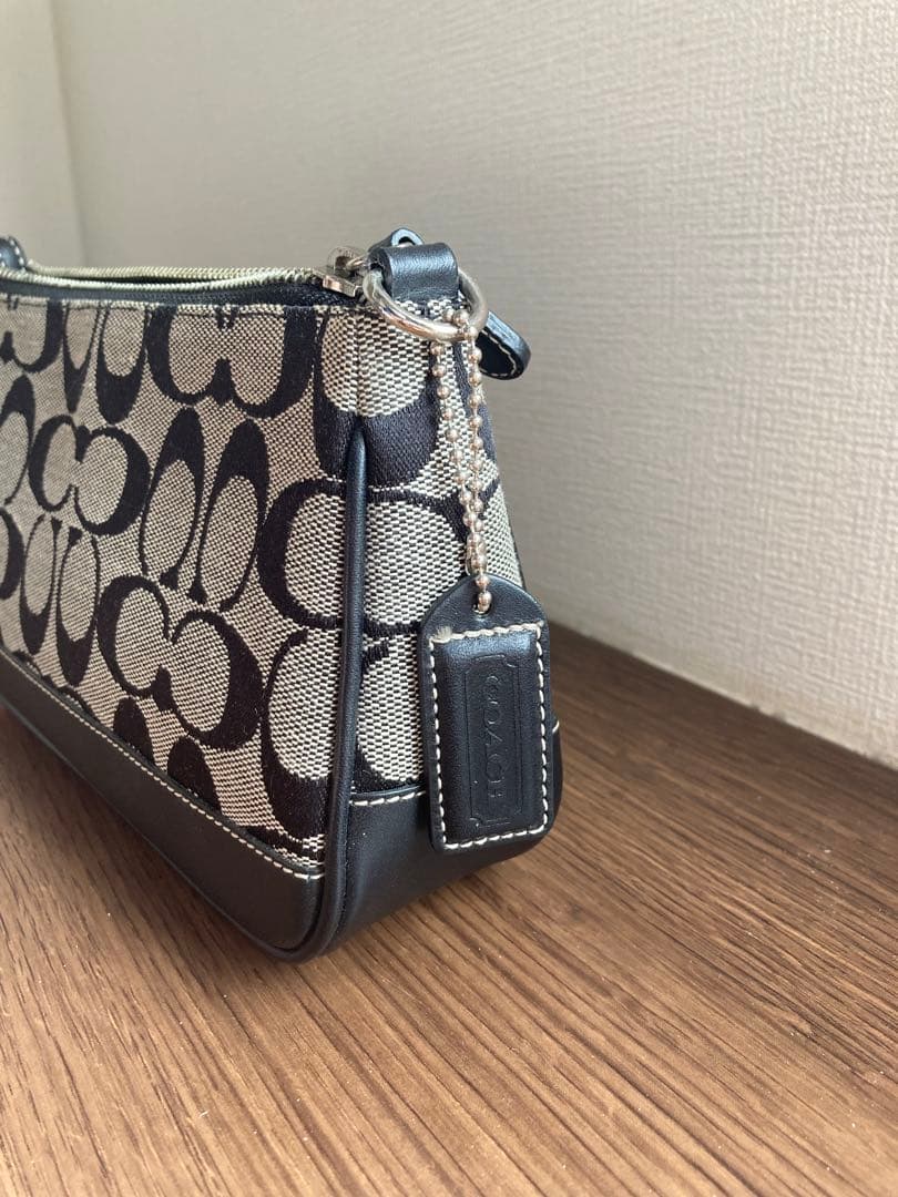【新品】コーチ シグネチャーコレクション/アクセサリーポーチ/ハンドバッグ