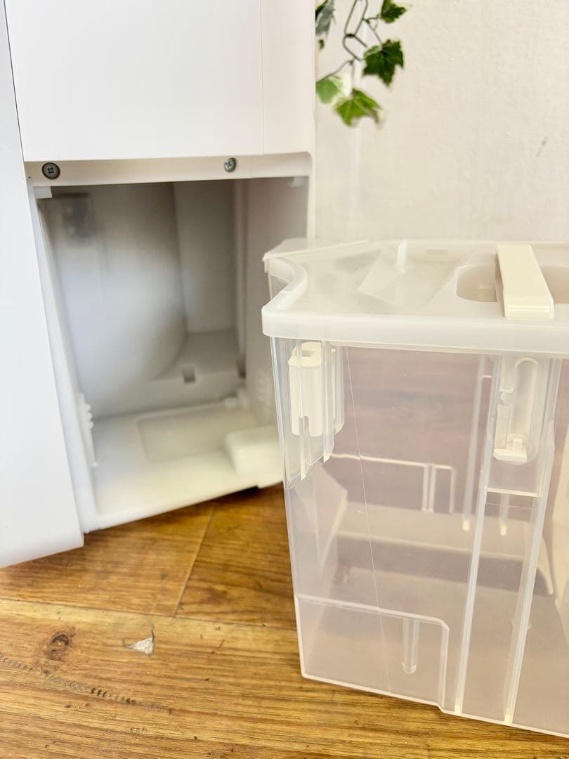 SHARPシャープ 衣類乾燥 除湿機 2024年製 CV-R120-W