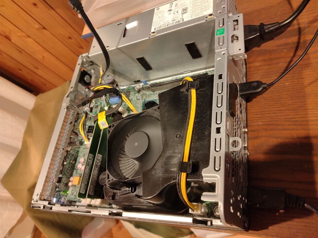 HP ProDesk 600 G4 SFF　第8世代、HDDなし部品取り