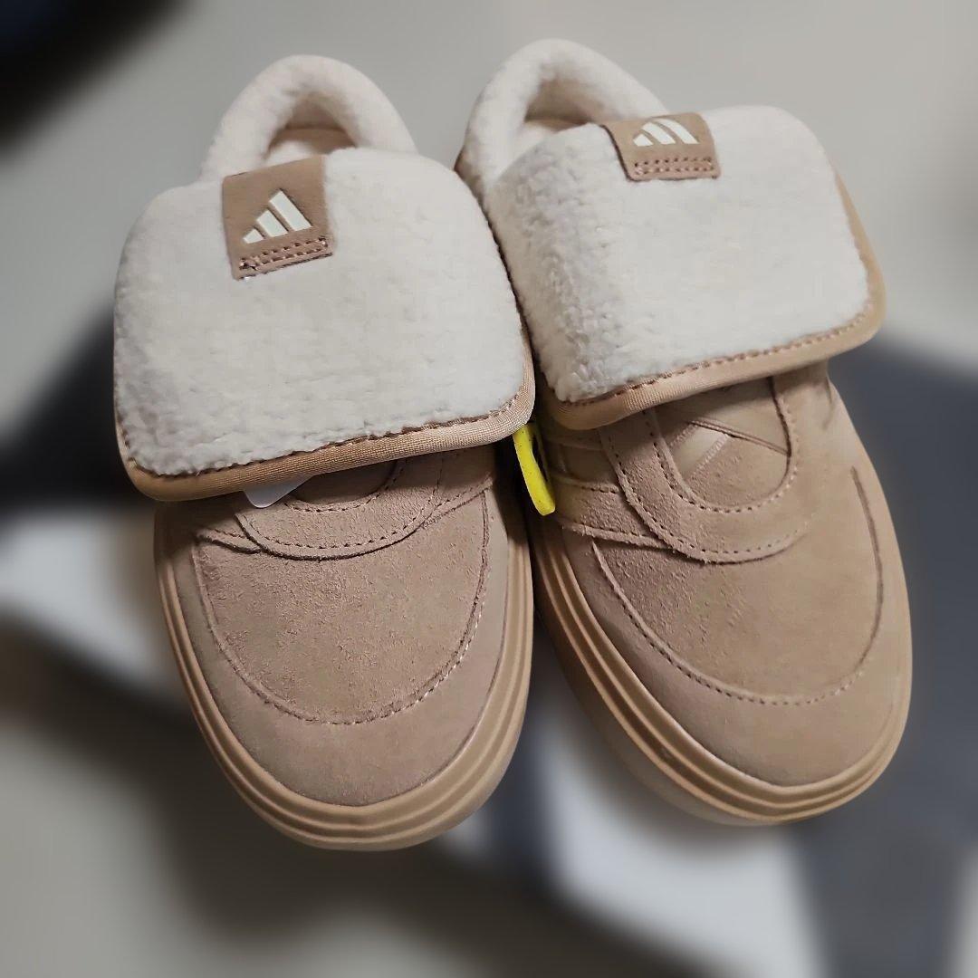 adidas★アディダス★23.5㎝★ボア付き★もふもふ★ベージュ★ミュール