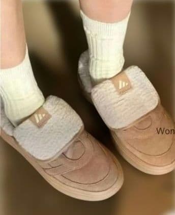 adidas★アディダス★23.5㎝★ボア付き★もふもふ★ベージュ★ミュール