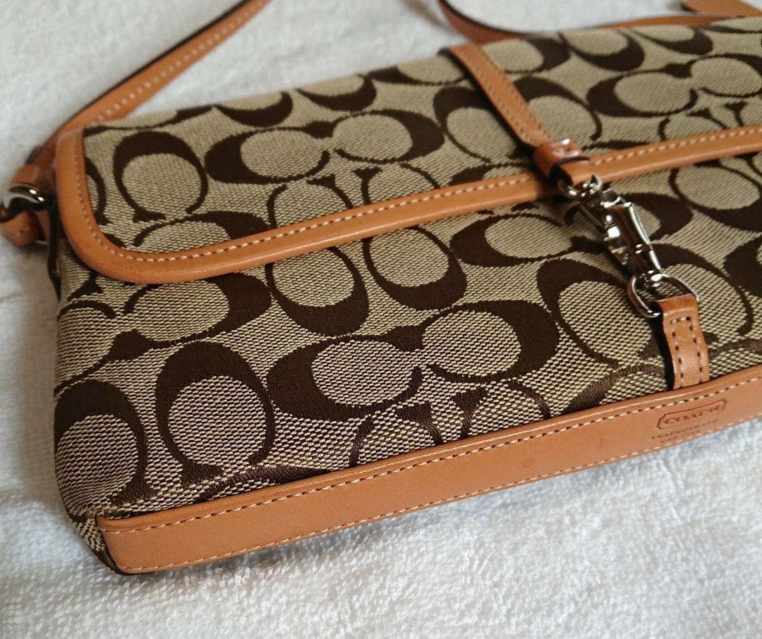 未使用に近い★COACH★ミニショルダーバッグ　コーチ　保存袋付き