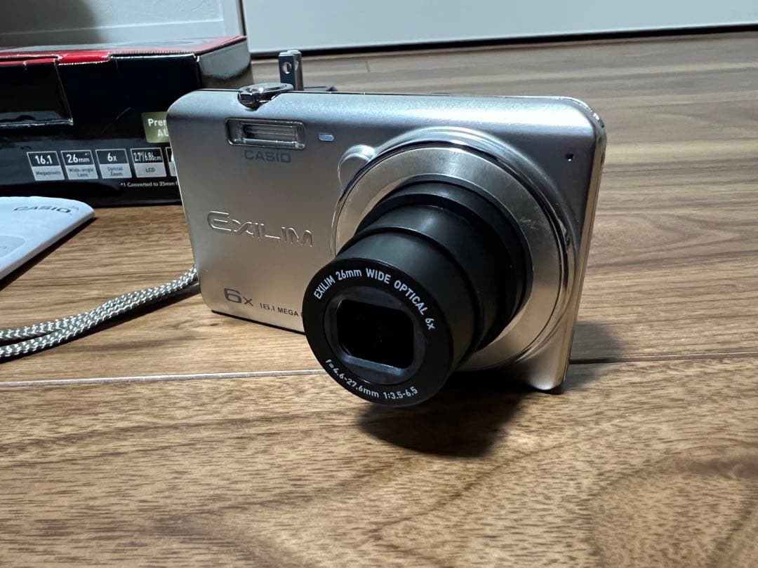 CASIO カシオ EXILIM EX-ZS26 レトロコンデジ