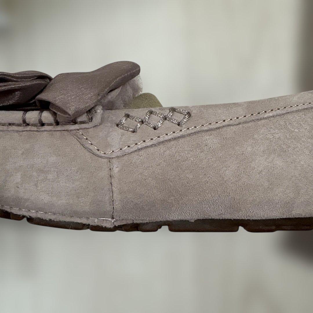 UGGアンスレーボウ モカシン ローファー ピンク ファー スエード 24cm