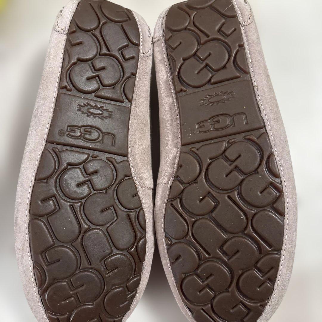 UGGアンスレーボウ モカシン ローファー ピンク ファー スエード 24cm