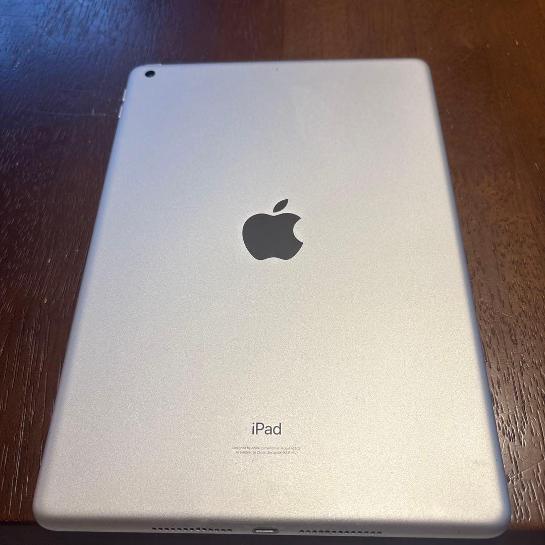 Apple iPad 第9世代64GB シルバー