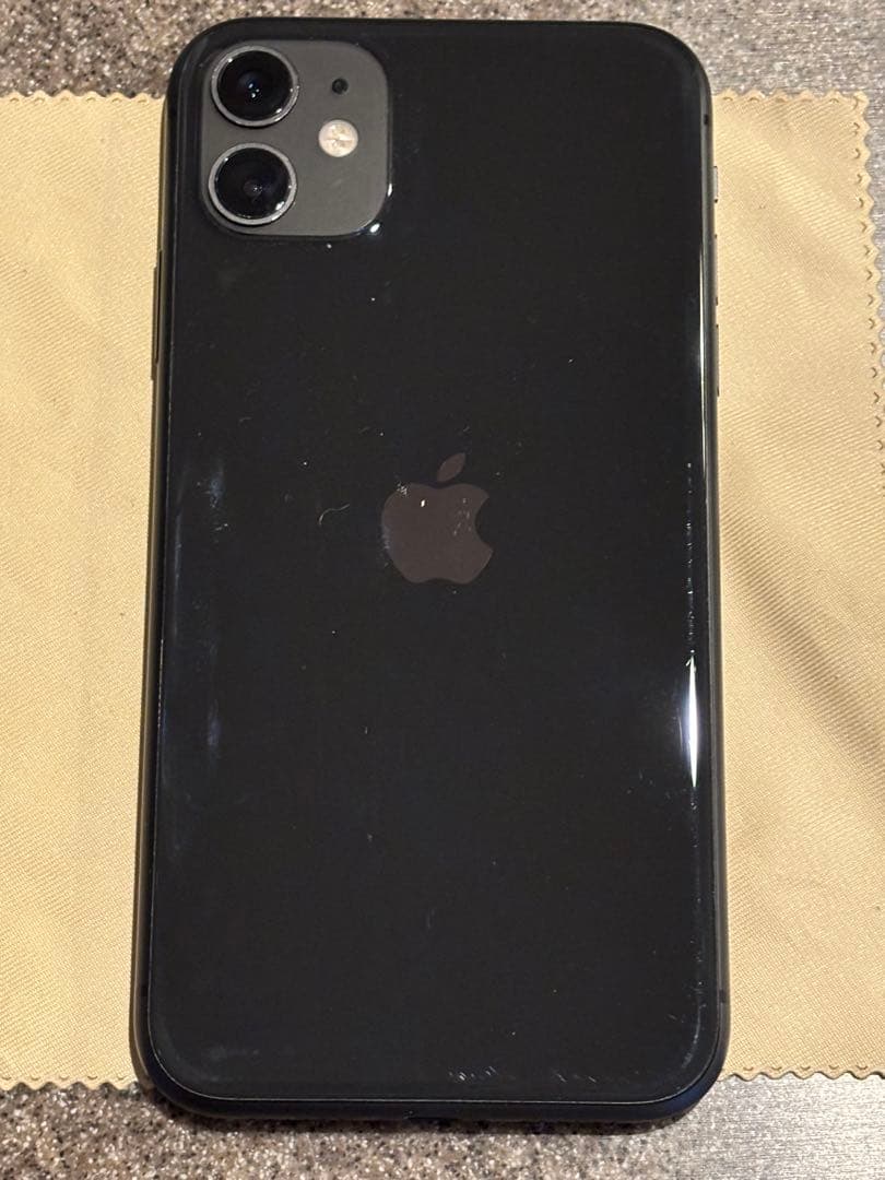 S*）様 iPhone11 64GB アイフォン　ブラック