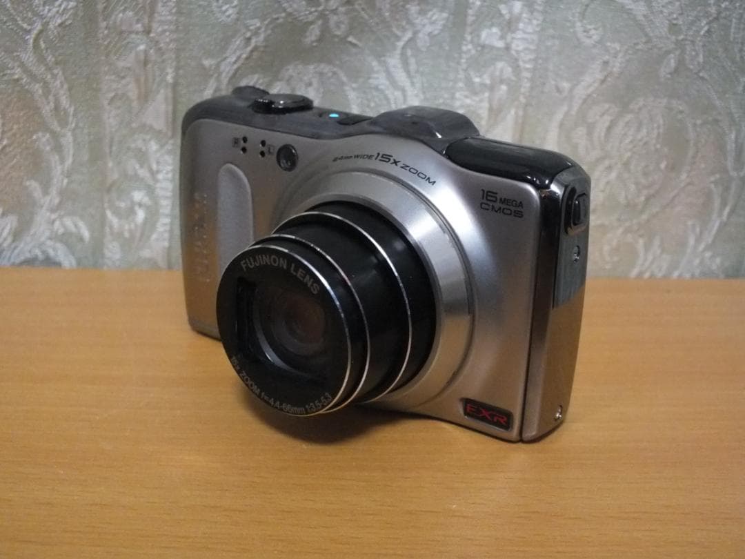 デジタルカメラ FUJIFILM FINEPIX F600EXR