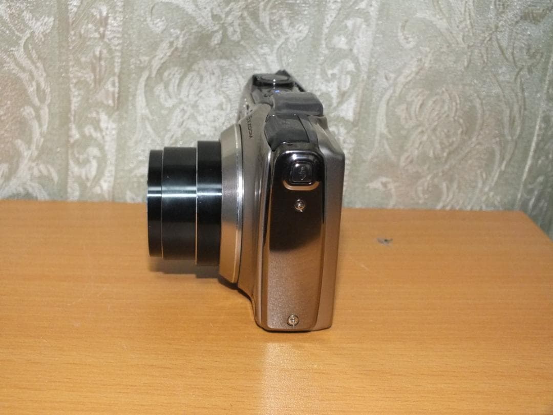 デジタルカメラ FUJIFILM FINEPIX F600EXR