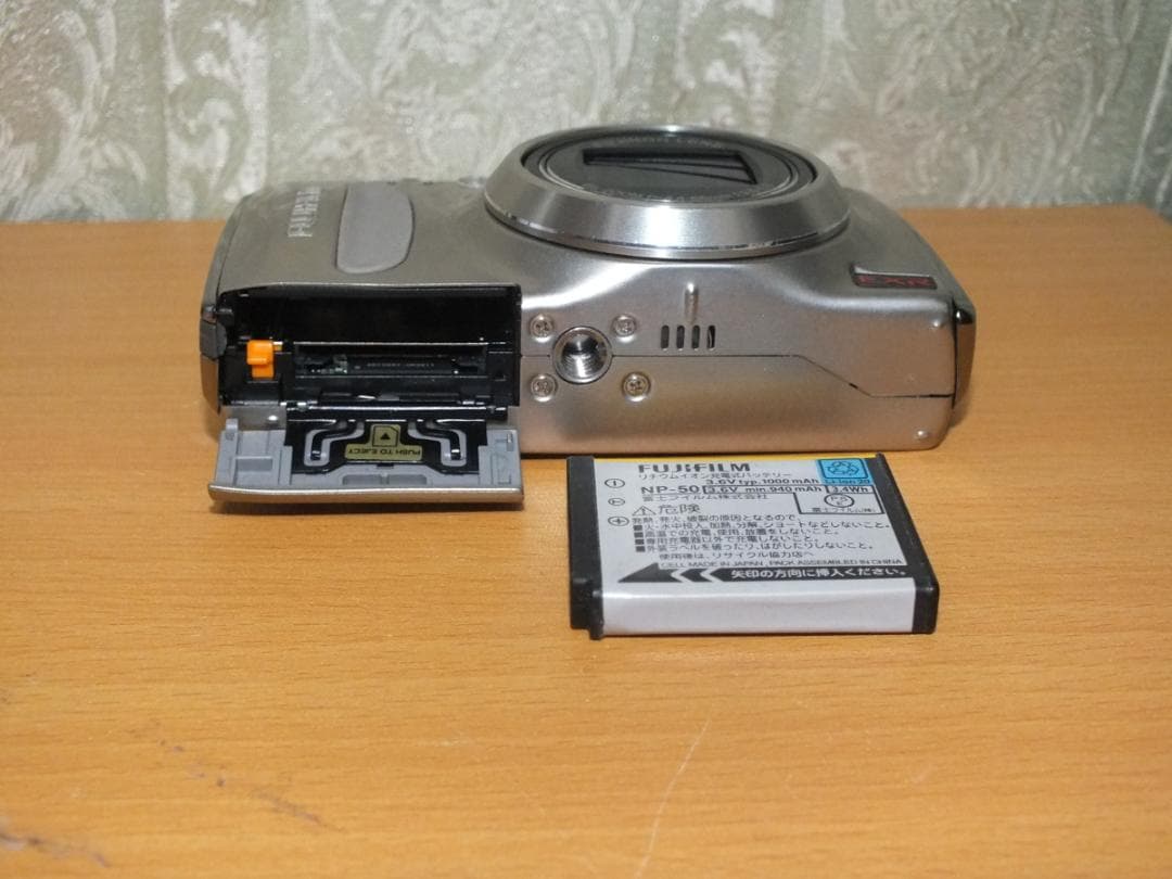 デジタルカメラ FUJIFILM FINEPIX F600EXR