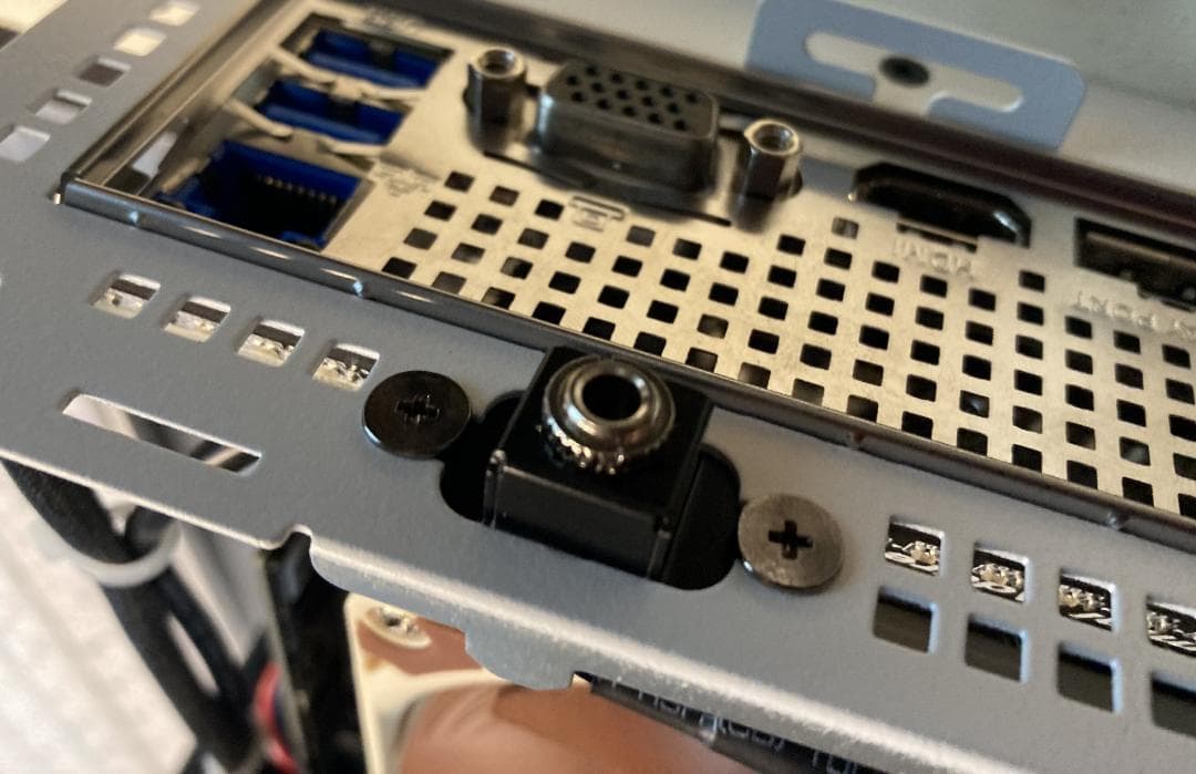 deskmini X600 Ryzen7 8700G メモリ32GB　ホワイト