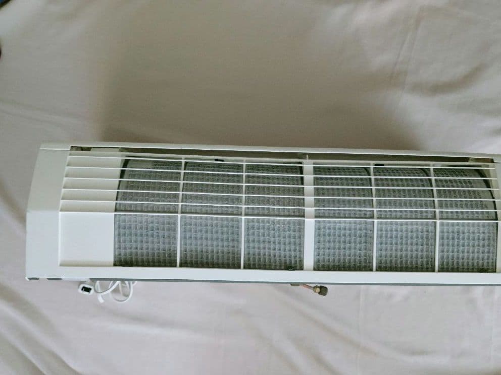 HITACHI エアコン 白くまくん RAS-A22F(w)室内機 リモコン付き