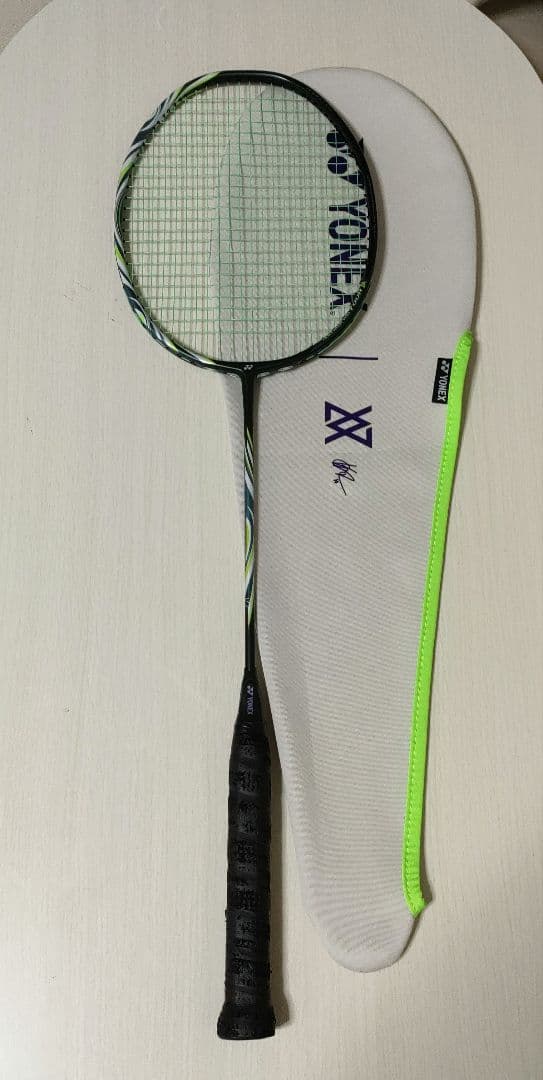 アストロクス100ツアーVA YONEX バドミントンラケット
