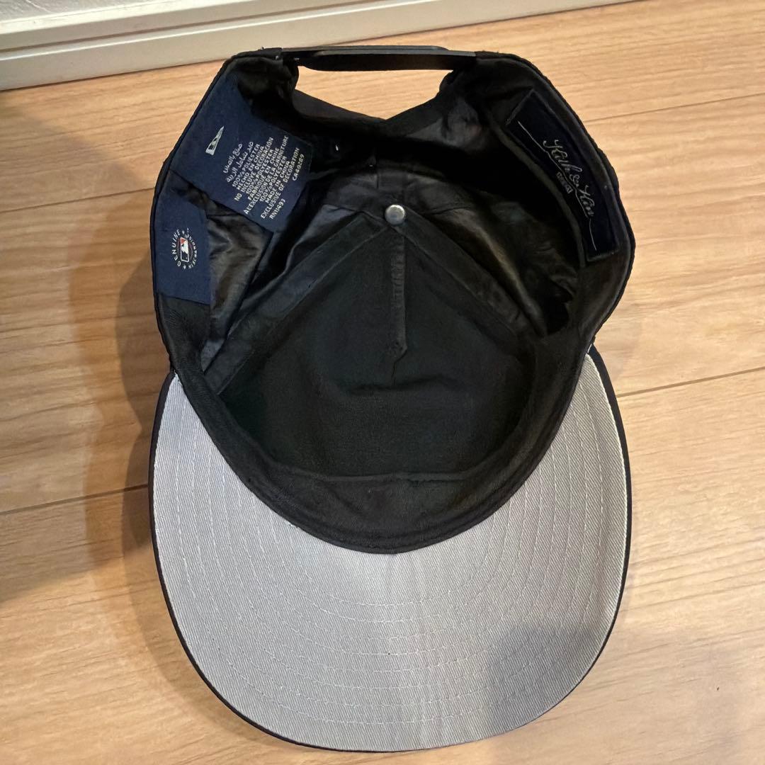 KITH 黒 ベースボールキャップ