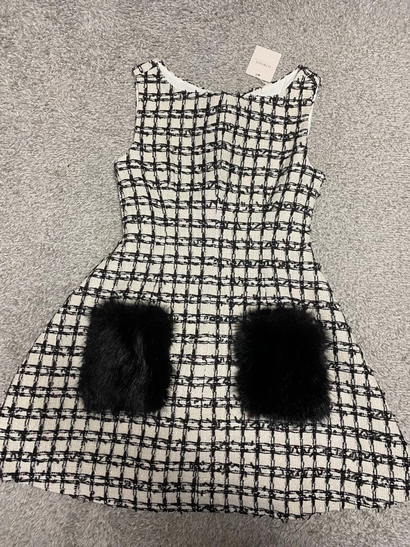 未使用！ルミニョン ツイードワンピース【ホワイト×ブラック】Sサイズ
