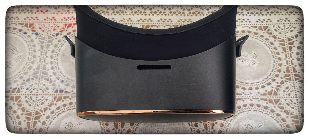 DPVR-4D スタンドアローン型VRヘッドマウントディスプレイ