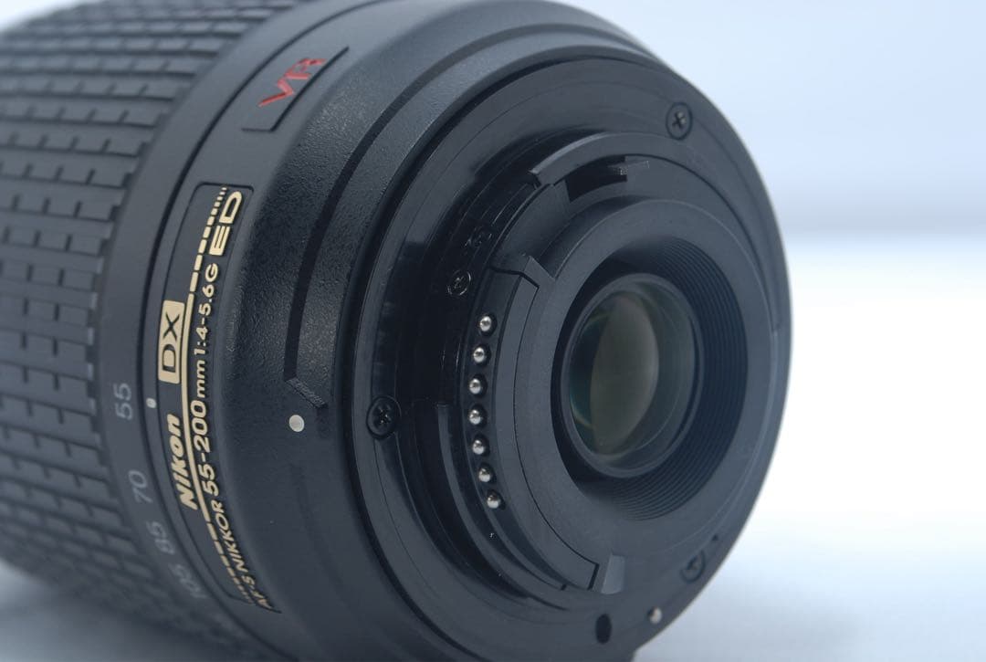 Nikon 55-200mm VR ニコン 望遠レンズ 軽量 手ブレ補正レンズ