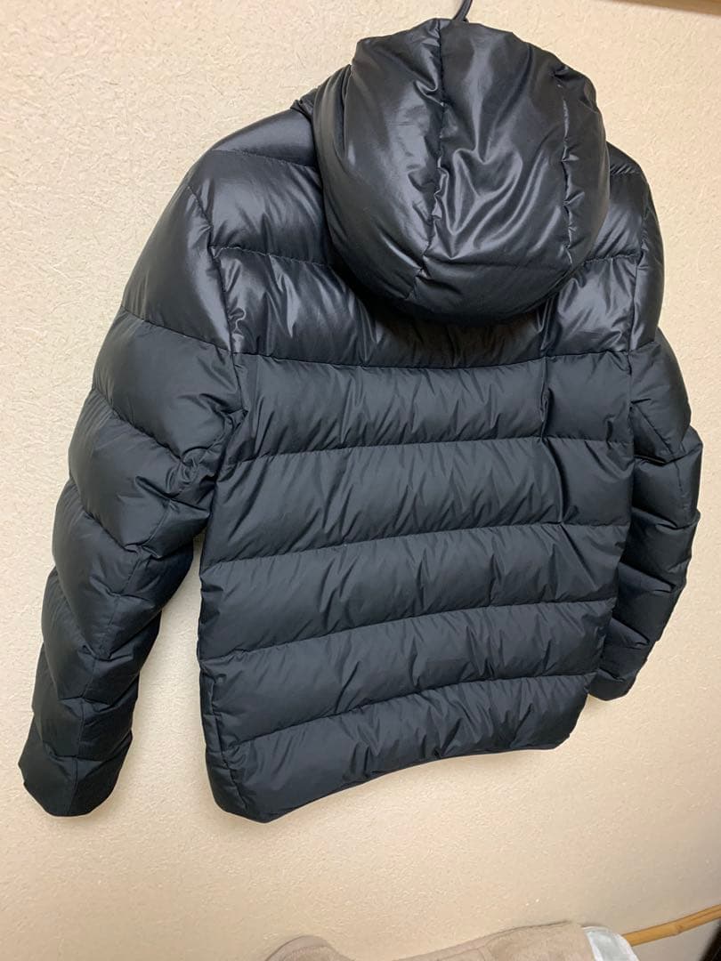 Nike フード付き ブラックダウンジャケット S