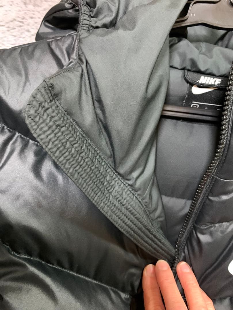 Nike フード付き ブラックダウンジャケット S