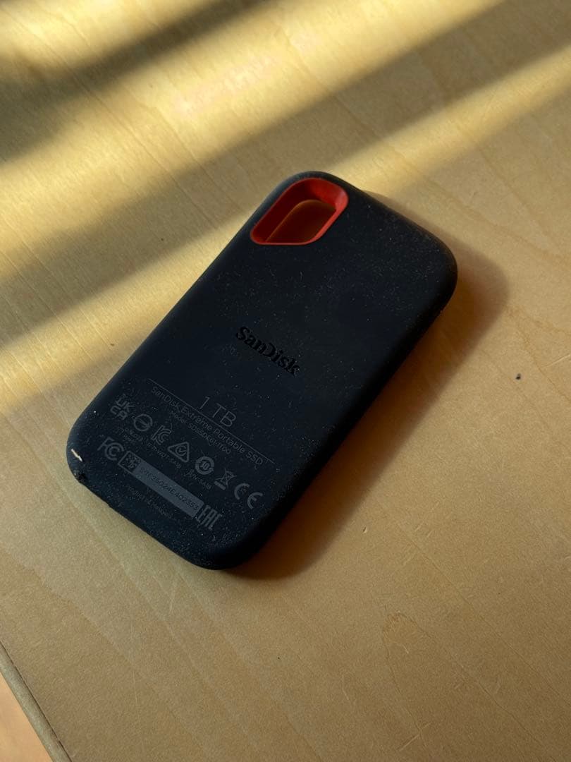 SanDisk 外付けSSD 1TB USB-C