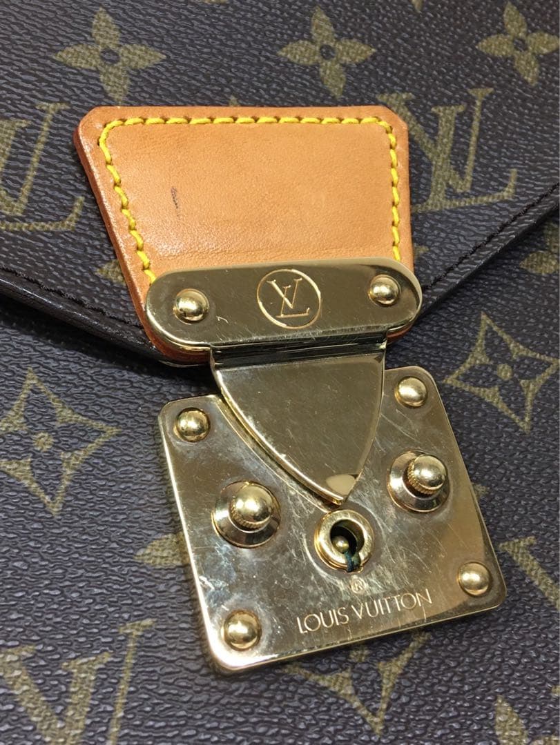 ルイヴィトン　モノグラム　コンセイエ ビジネバッグ　ハンドバッグ