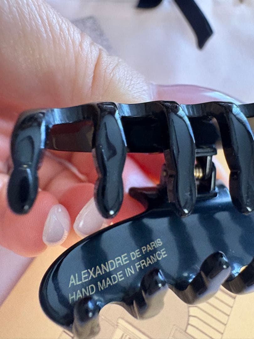 アレクサンドルドゥパリ ブラック ヘアクリップ　美品　黒