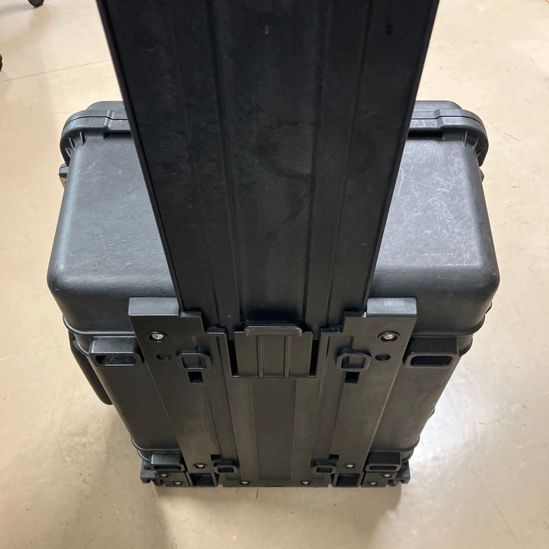 PELICAN ペリカンケース 1560 旧ロゴ（白黒）