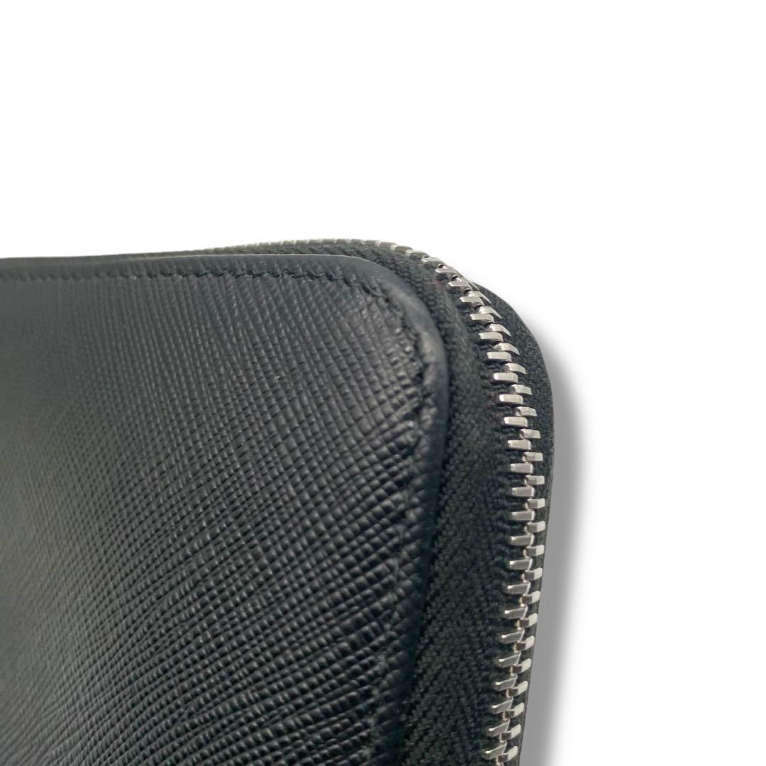 極美品！　PRADA ブラック レザー 長財布　三角ロゴ　ウォレット