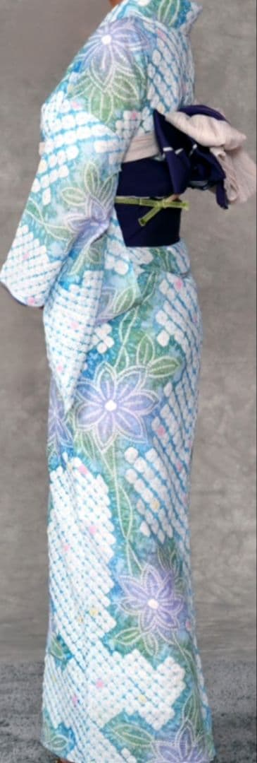 【さなです】伝統工芸品　有松鳴海絞り　花模様　浴衣